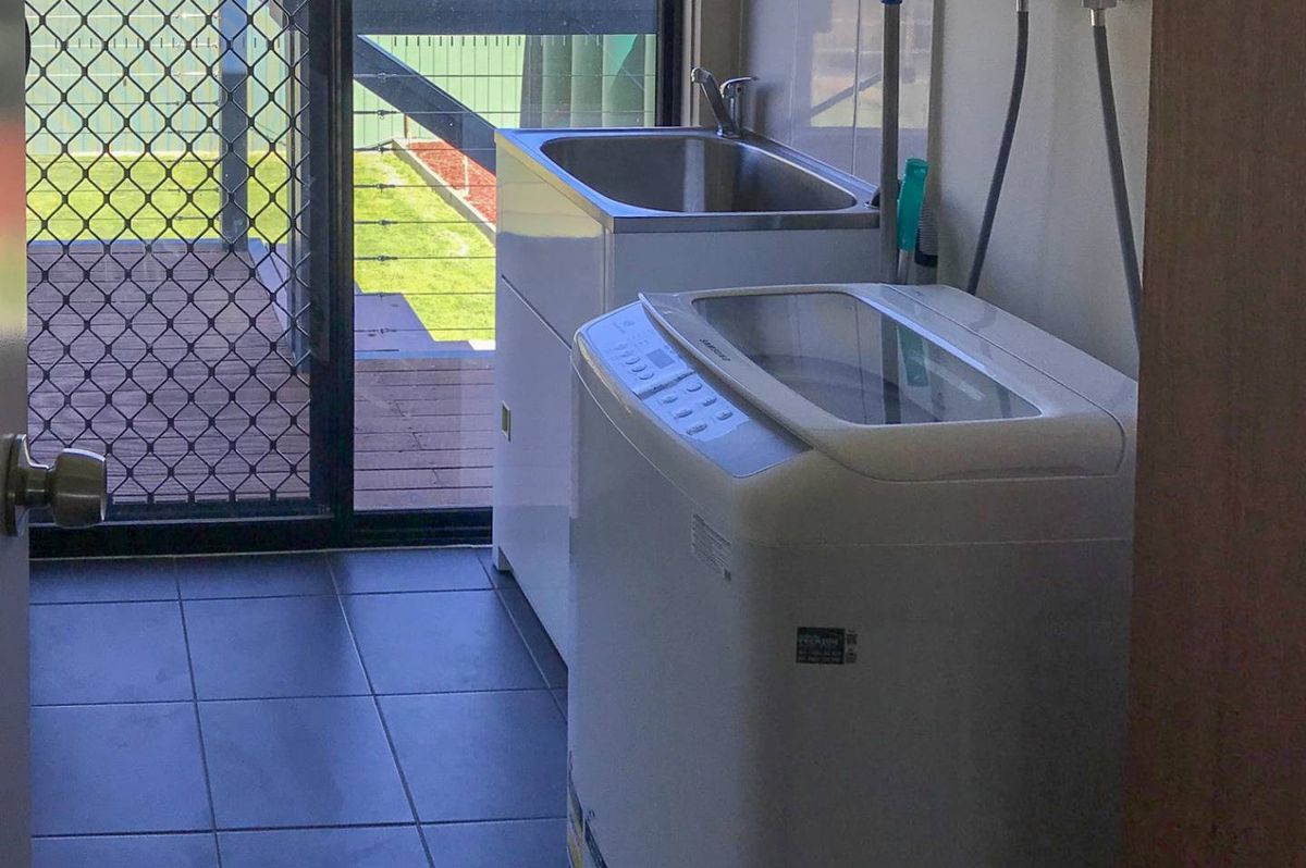 9 Victoria Street, Swan Reach River Shack Rentals