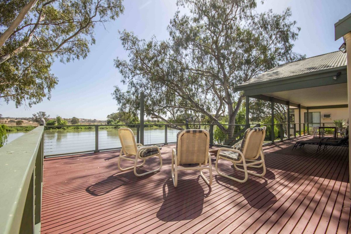 4 Greenbanks Drive (Sunnyside), Murray Bridge River Shack Rentals